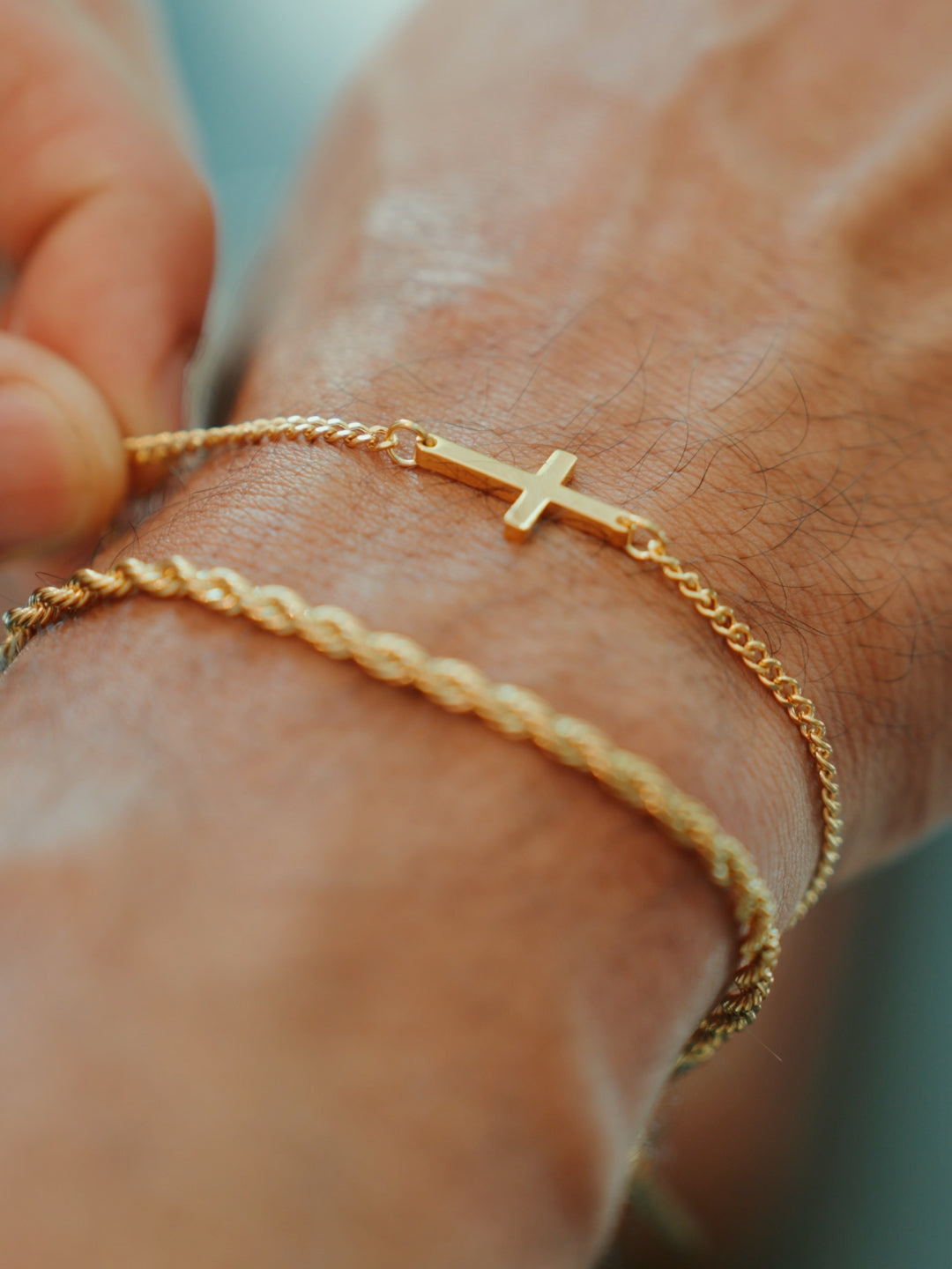 PULSEIRA CROSS | Ouro 18K